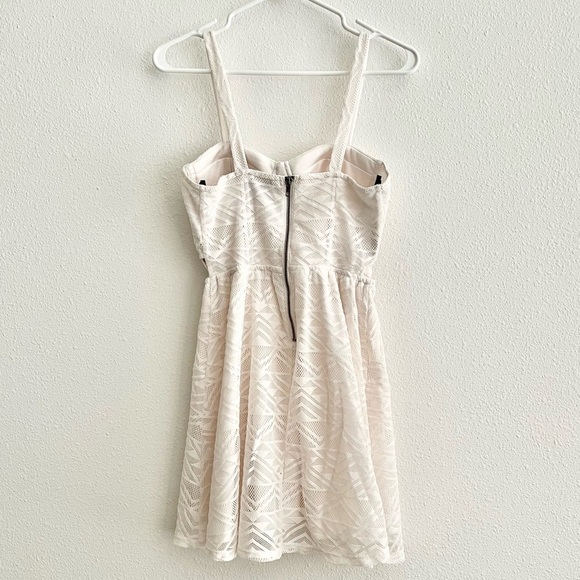 Material Girl Knit Geometric Pattern Cut Out Mini Bustier Flounce Dress Small - Picture 3 of 12